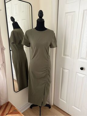 Old Navy Olive Green Ruched Side Midi Dress